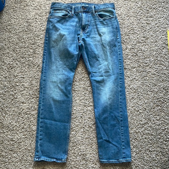 Old Navy jeans 33x30 - Picture 1 of 3